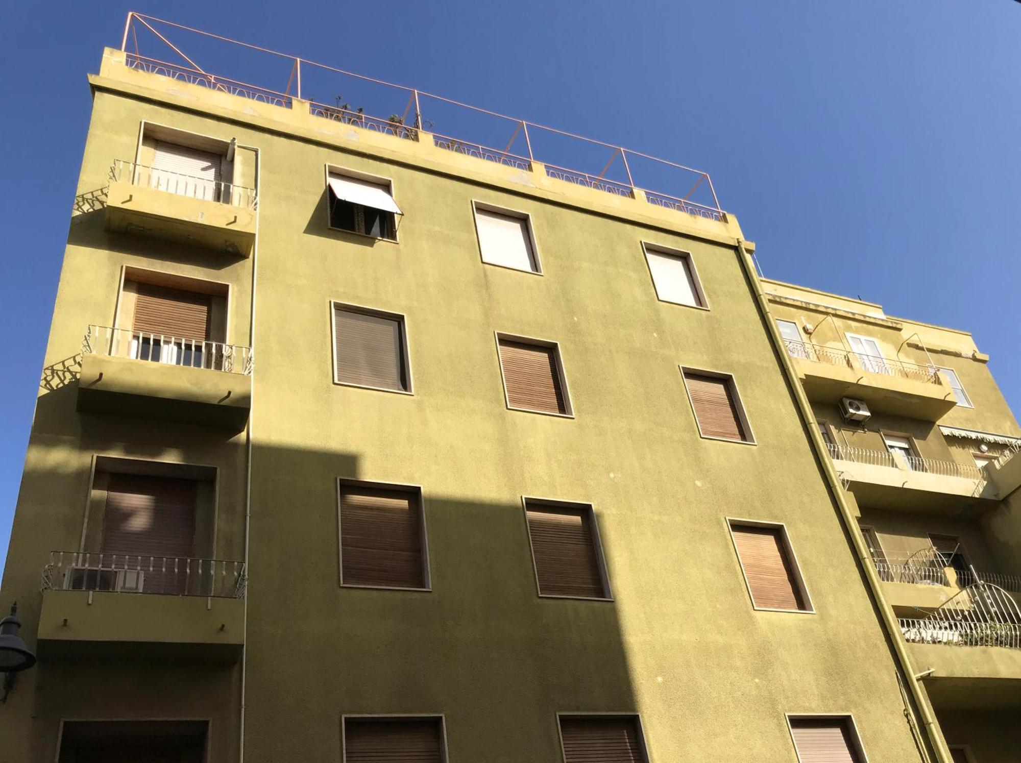 Apartment La Tigre Con Terrazza In Centro Cagliari